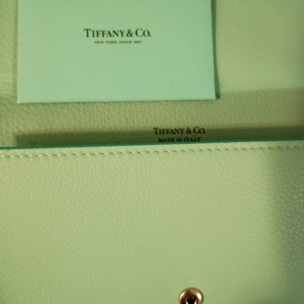 Tiffany & Co. NWOT, Women's, Continental Wallet, Snap Closure, Color Turquoise - Picture 16 of 16